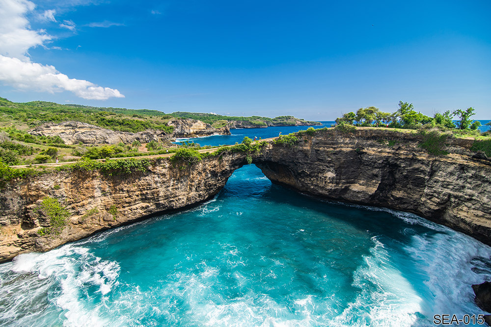 SEA-015_panoramic-view-broken-beach-nusa-penida-bali-indonesia-blue-sky-turquoise-water