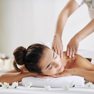 SPA-026_woman-getting-back-massage