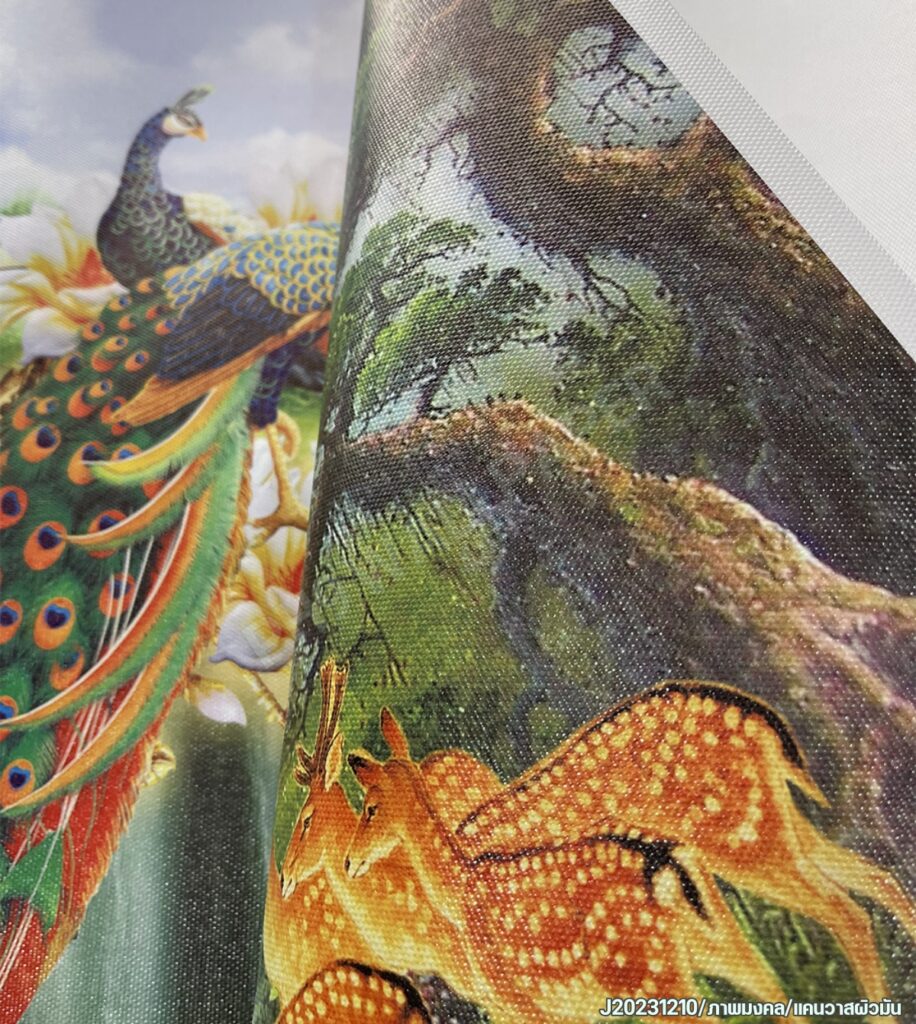 ภาพมงคล ม้า 8 ตัว นกยูง น้ำตก พิมพ์ลงผ้าแคนวาส